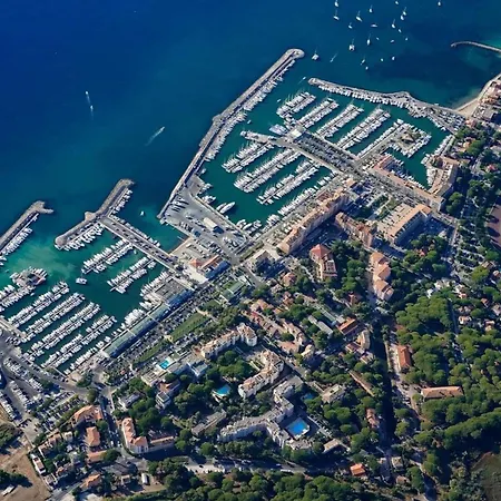 Hyedhi Pour 4 Personnes Avec Vue Sur Le Port D'hyères