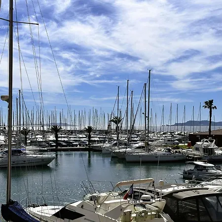 Hyedhi Pour 4 Personnes Avec Vue Sur Le Port D'hyères *