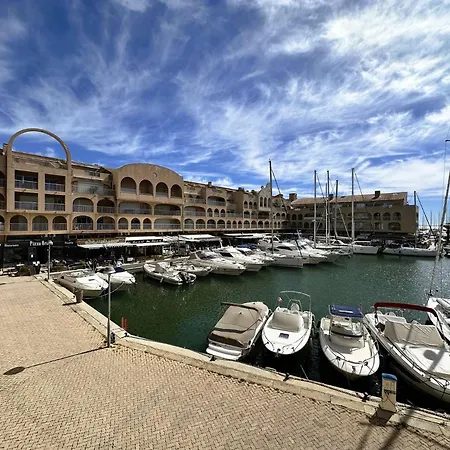 Appartement Hyedhi Pour 4 Personnes Avec Vue Sur Le Port D'hyères *